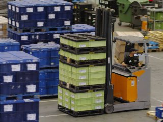 LSC Transport mit Stapler von avitea Industrieservice