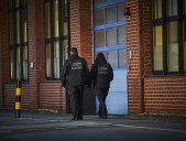 Mitarbeiter von avitea Industrieservice laufen Nachtrunde