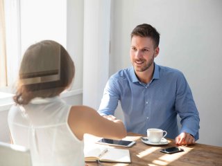 Conversation with agreement by hand pressure